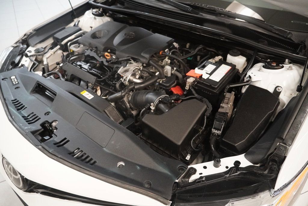 Used 2020 Toyota Camry XLE w/ Navigation Package image 30