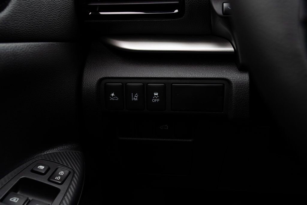 New 2026 Mitsubishi Eclipse Cross SEL image 13