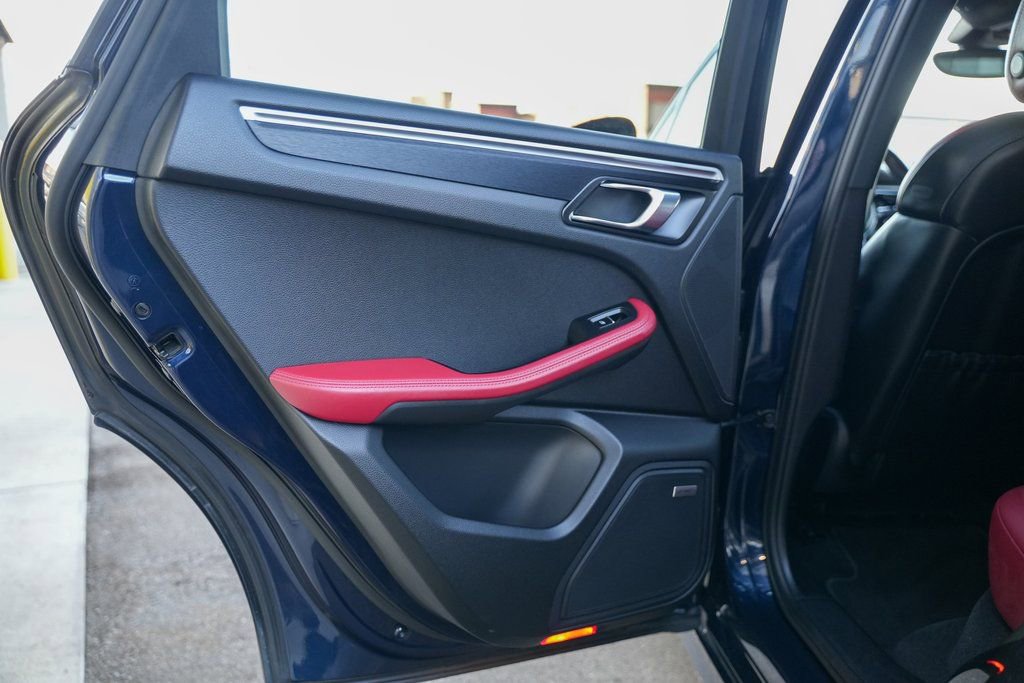 Used 2018 Porsche Macan GTS image 51