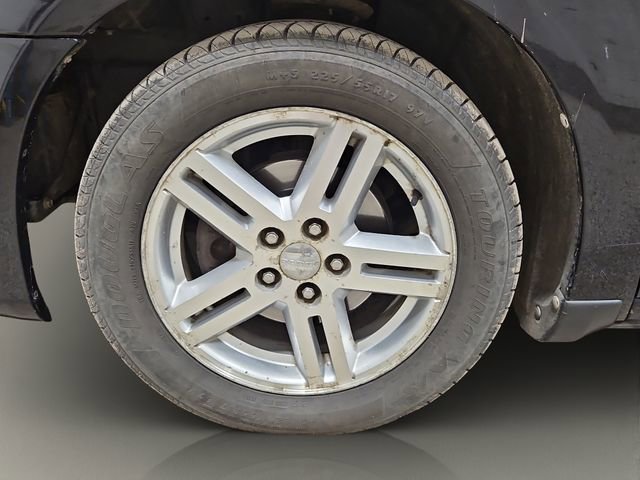 Used 2013 Dodge Avenger SE image 24