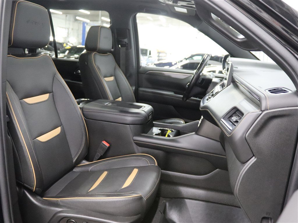 Used 2022 GMC Yukon AT4 image 36