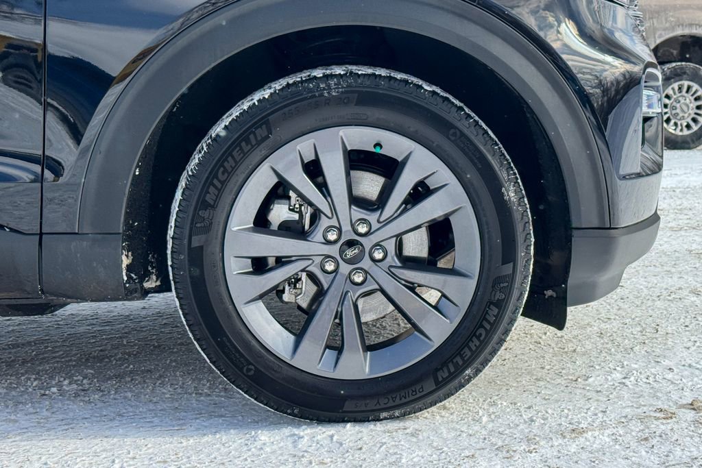 Certified 2024 Ford Explorer XLT w/ Equipment Group 202A image 10