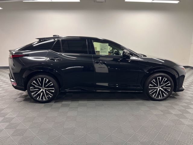 Used 2023 Lexus RZ 450e Premium w/ Technology Package image 4