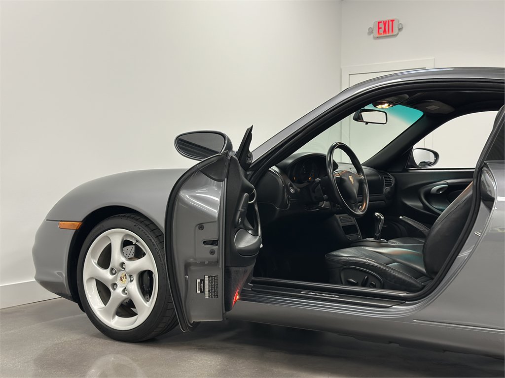 Used 2004 Porsche 911 GT3 RS image 2