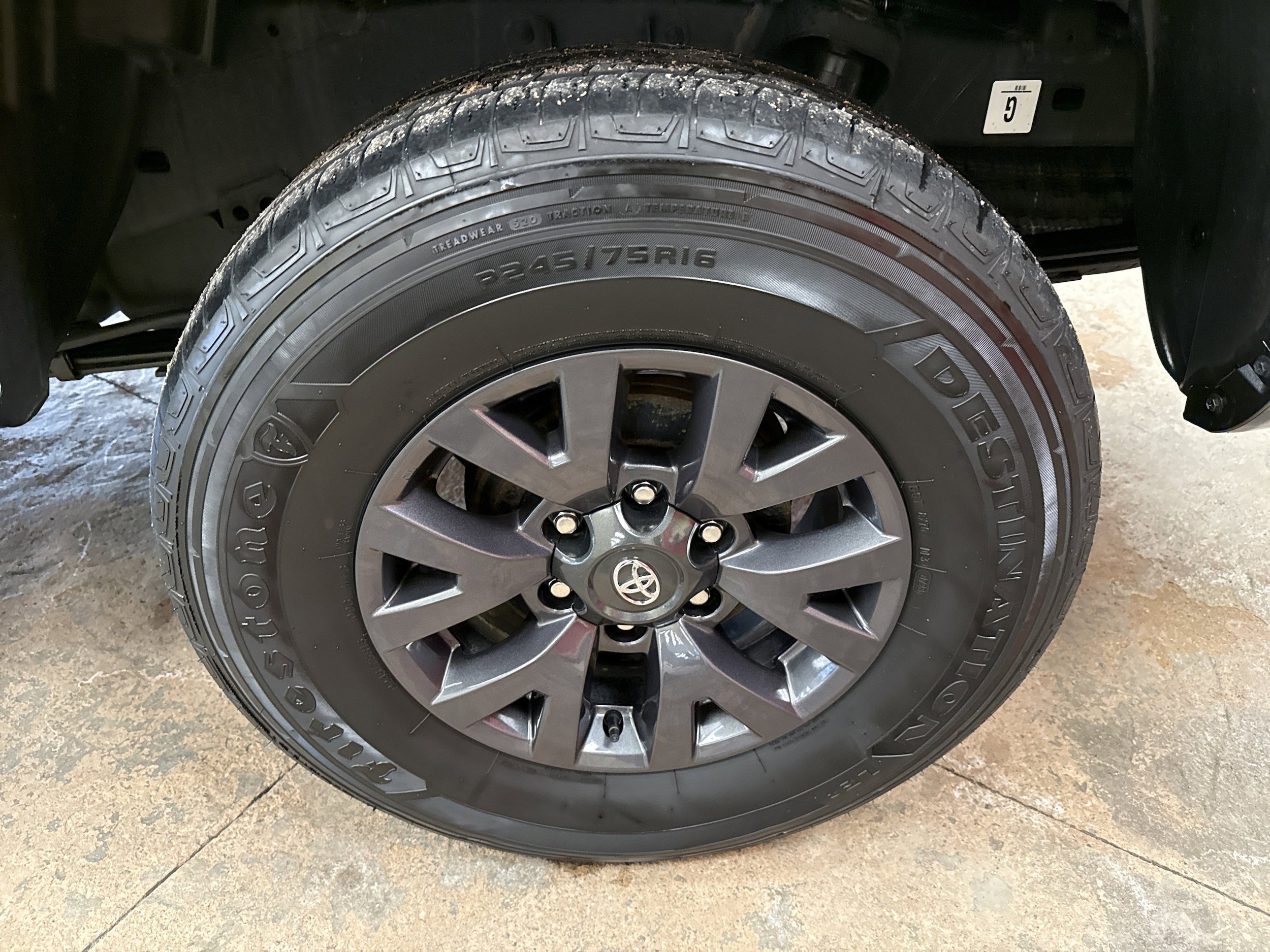Used 2023 Toyota Tacoma SR5 AWD/4WD image 7