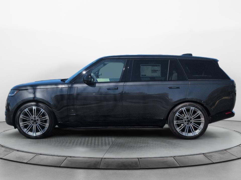 New 2026 Land Rover Range Rover Long Wheelbase SE AWD/4WD image 4