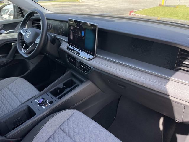 Used 2025 Volkswagen Tiguan S image 28