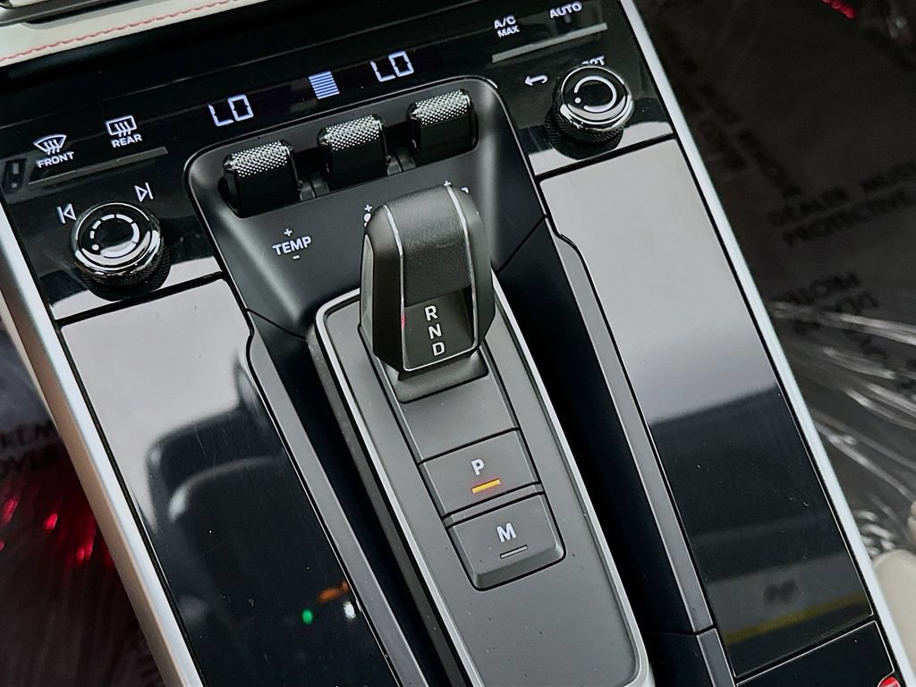 Certified 2025 Porsche 911 Turbo S AWD/4WD image 18