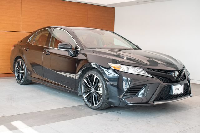 Used 2019 Toyota Camry XSE FWD image 5