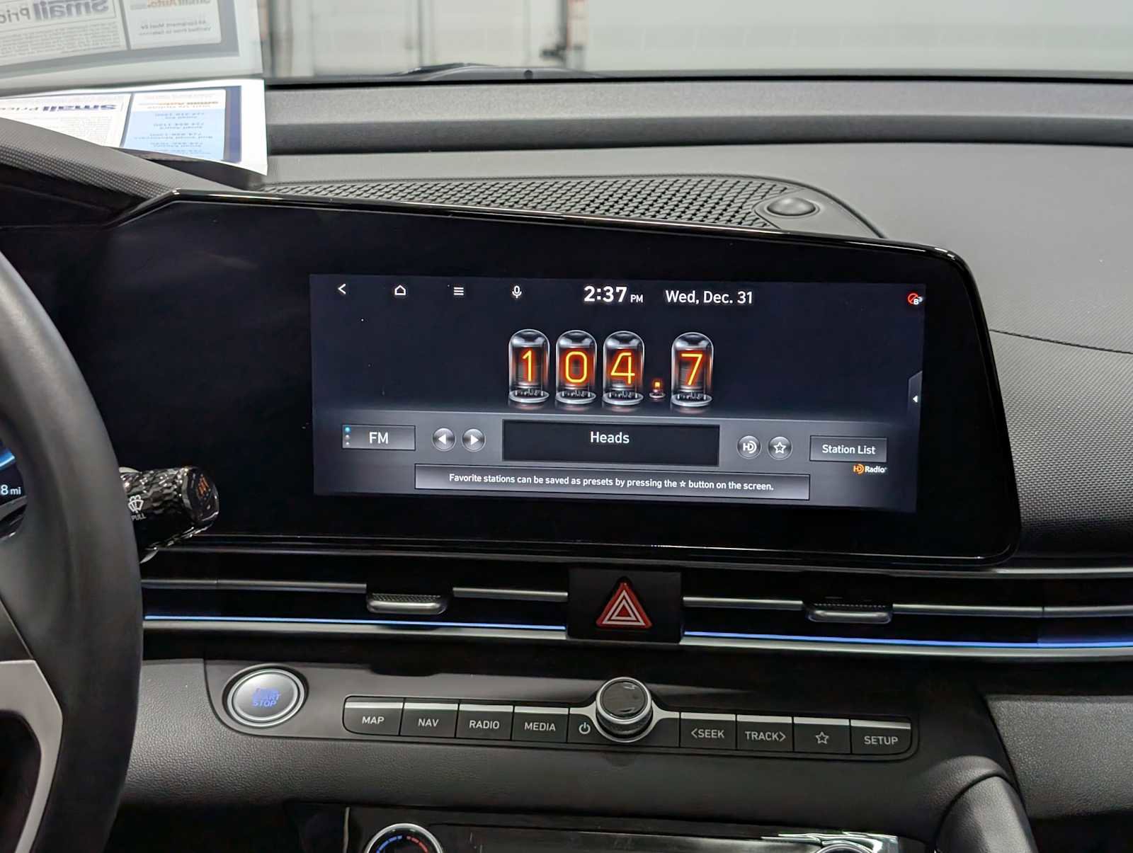 Used 2023 Hyundai Elantra Limited w/ Cargo Package image 19