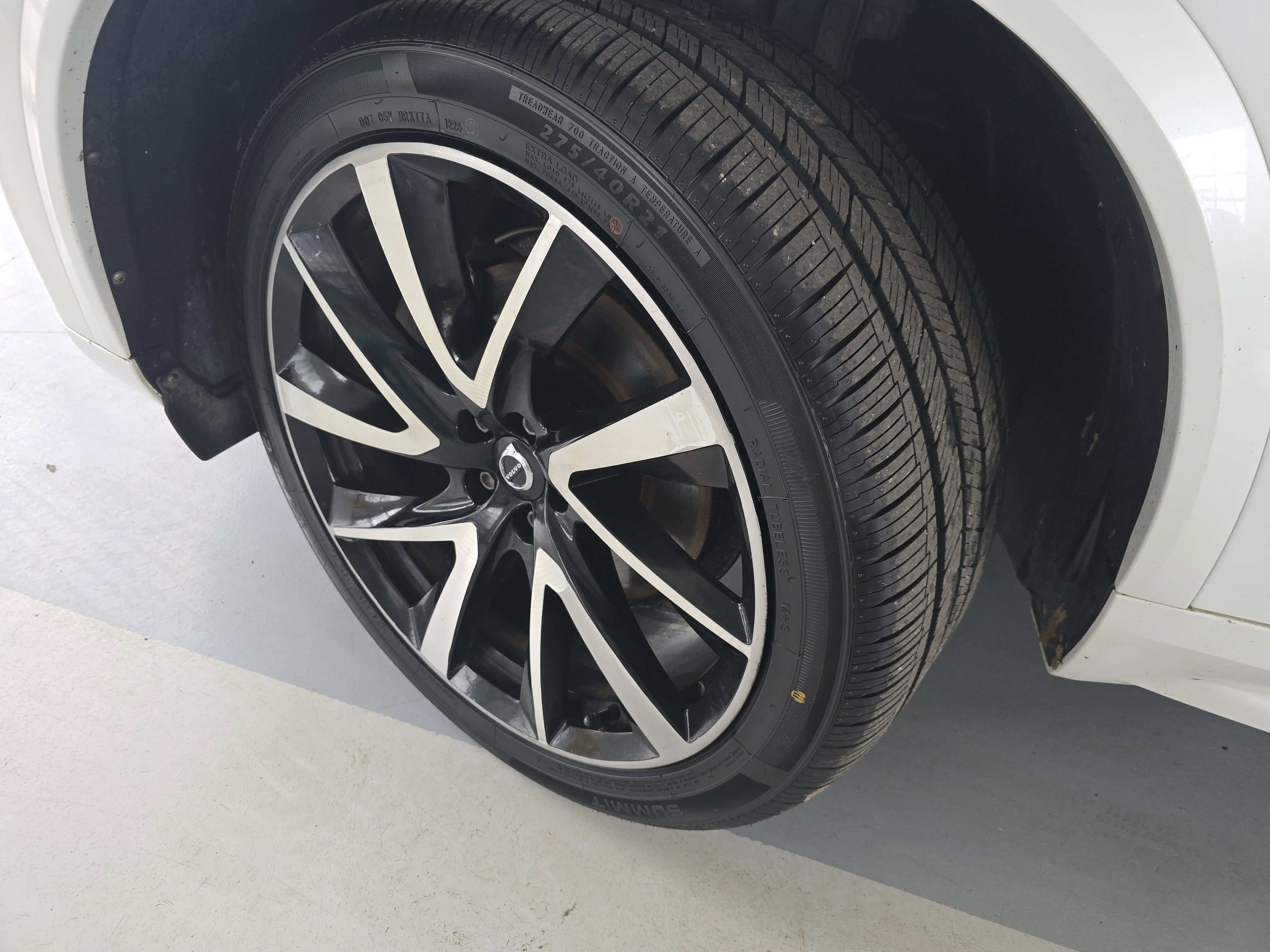 Used 2021 Volvo XC90 T6 Momentum image 10