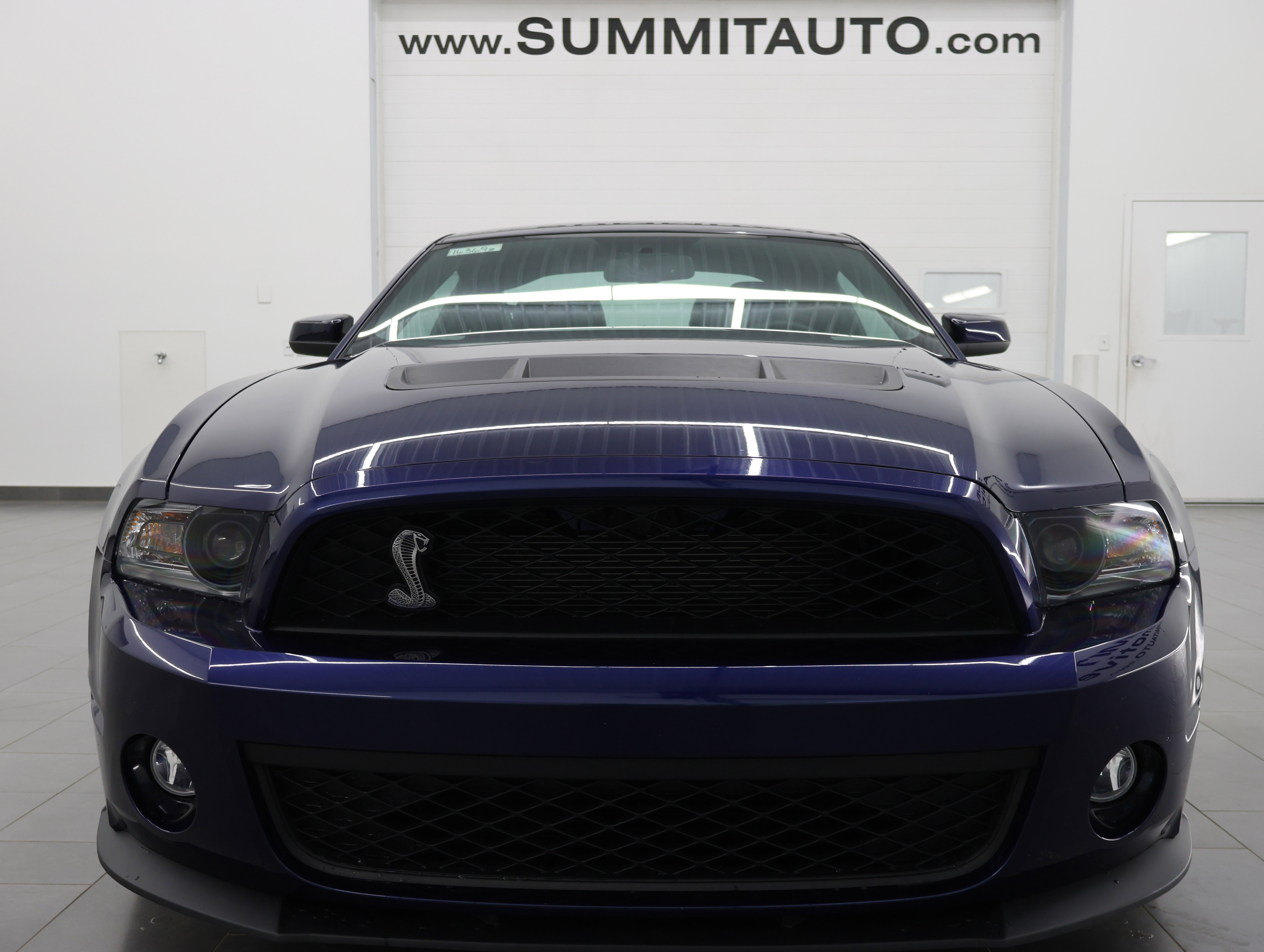 Used 2011 Ford Mustang Shelby GT500 w/ SVT Performance Pkg RWD image 19