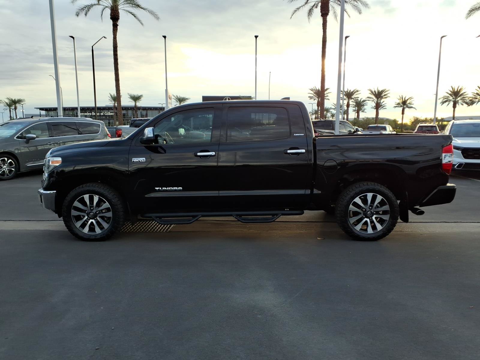 Used 2021 Toyota Tundra Limited w/ Limited Premium Package AWD/4WD image 7