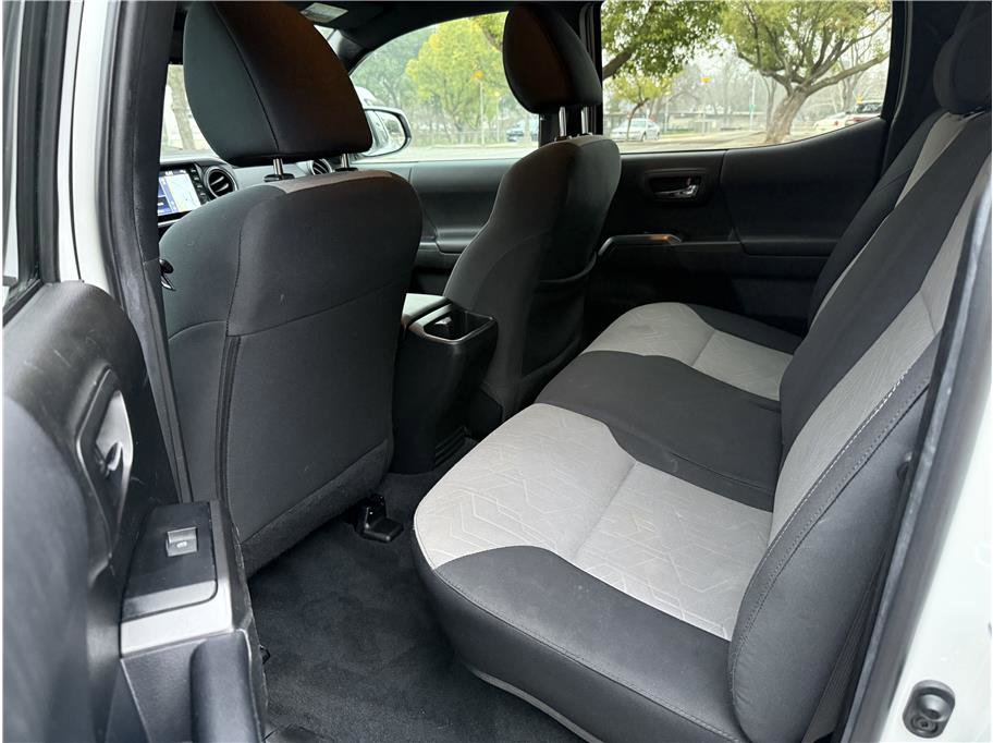 Used 2023 Toyota Tacoma TRD Sport w/ Advanced Technology Package image 13