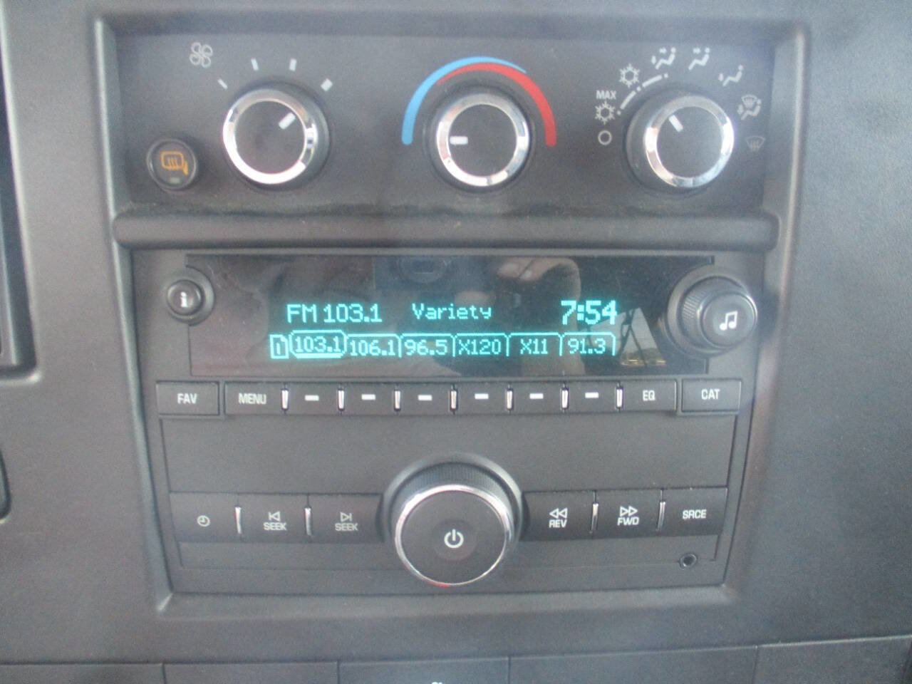 Used 2022 Chevrolet Express 3500 LS image 26