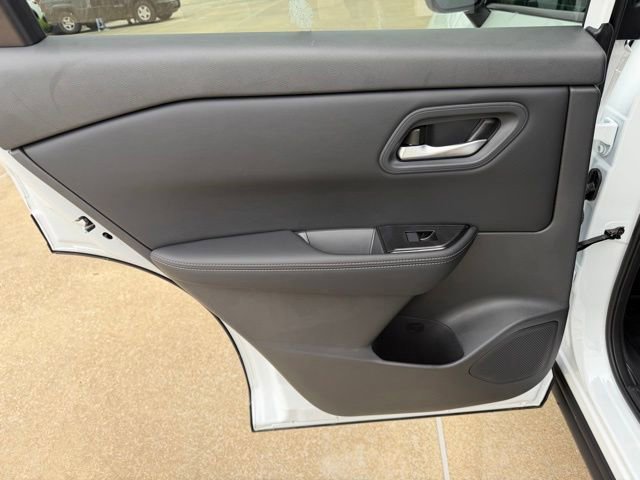 New 2026 Nissan Rogue SV FWD image 15