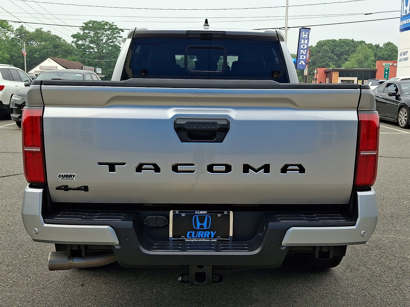 Used 2024 Toyota Tacoma TRD Sport w/ TRD Sport Premium Package AWD/4WD image 5