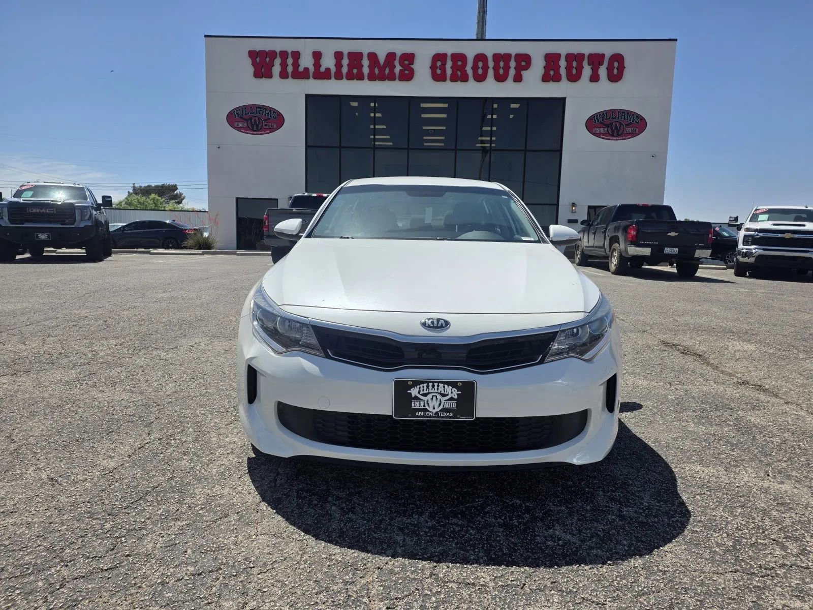 Used 2017 Kia Optima Premium w/ Hybrid Convenience Package FWD image 2