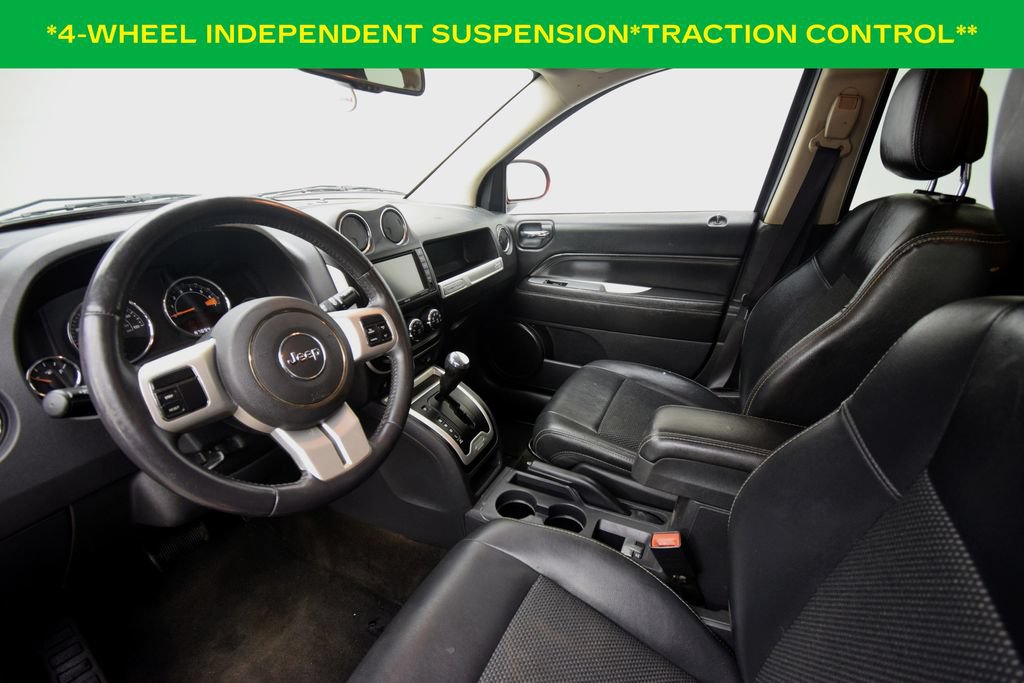 Used 2017 Jeep Compass Latitude AWD/4WD image 8