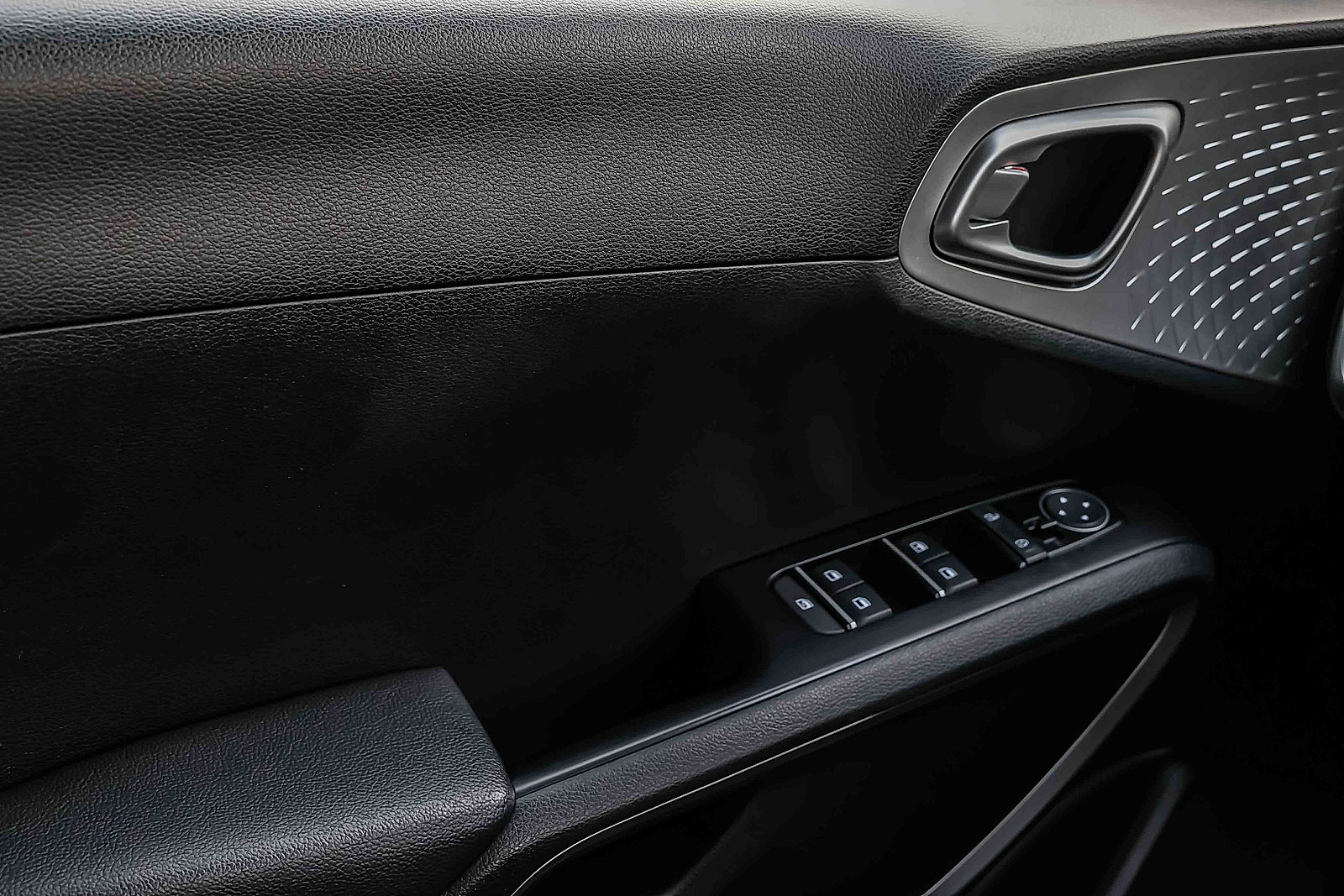 Certified 2023 Kia Soul LX w/ LX Technology Package image 14