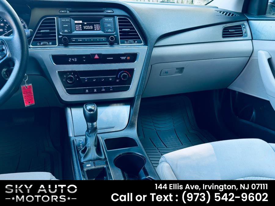 Used 2016 Hyundai Sonata SE FWD image 11