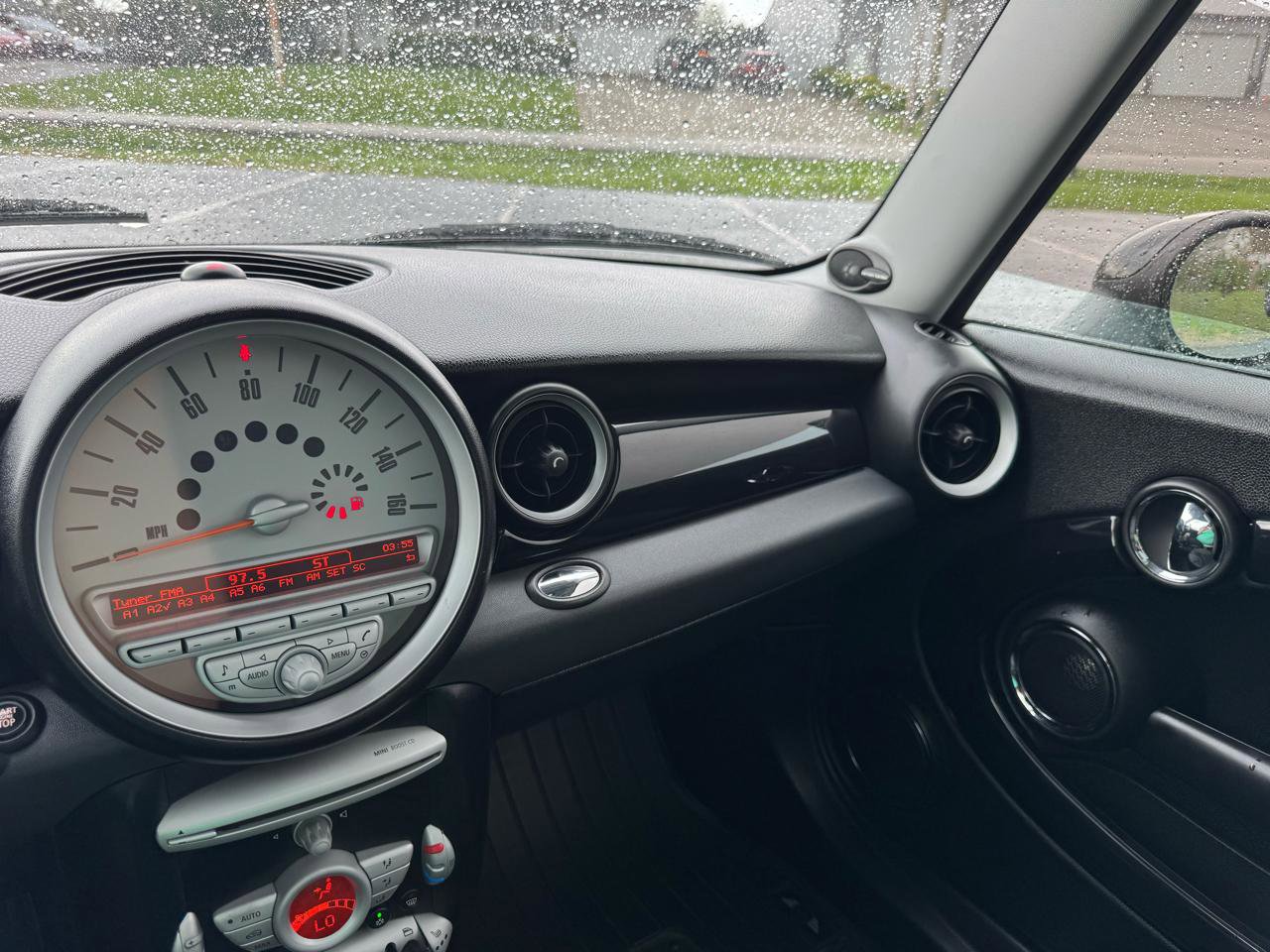 Used 2010 MINI Cooper S image 30