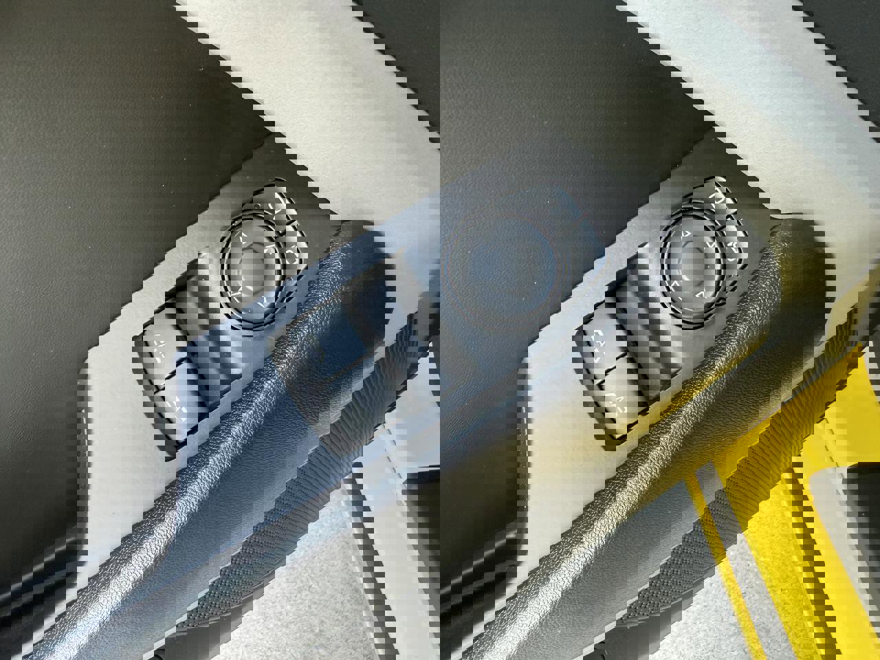 Used 2018 Chevrolet Camaro SS RWD image 10