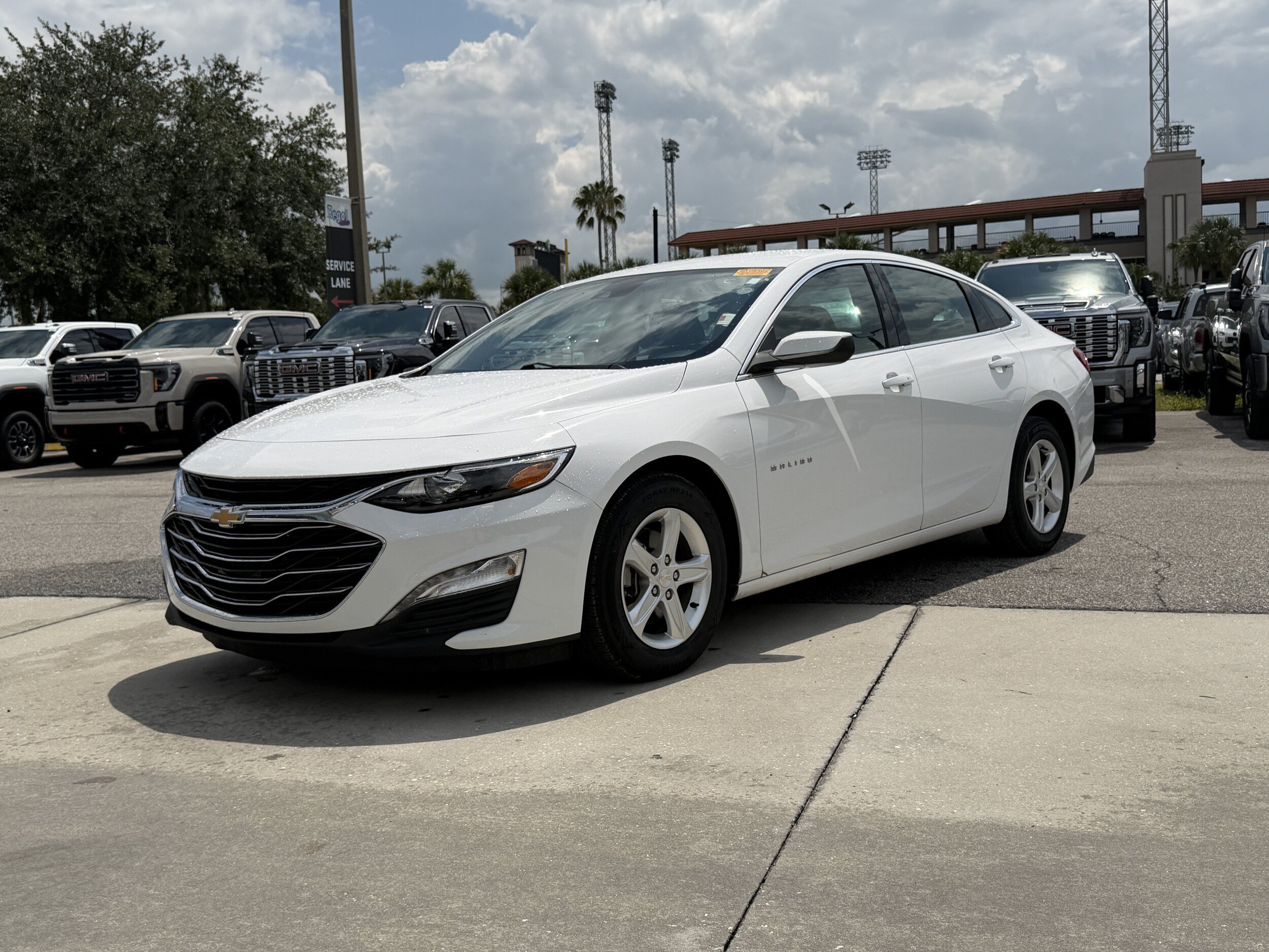 Used 2024 Chevrolet Malibu LT FWD image 7