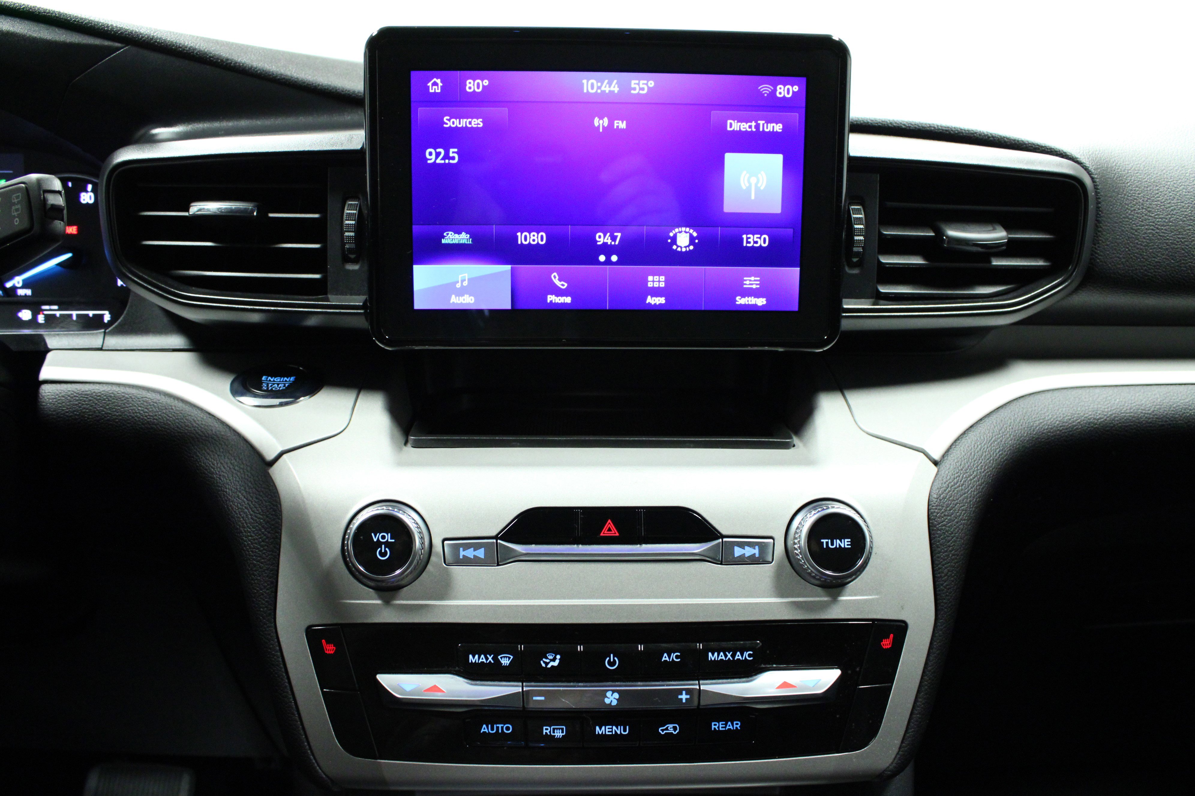 Used 2023 Ford Explorer XLT image 23