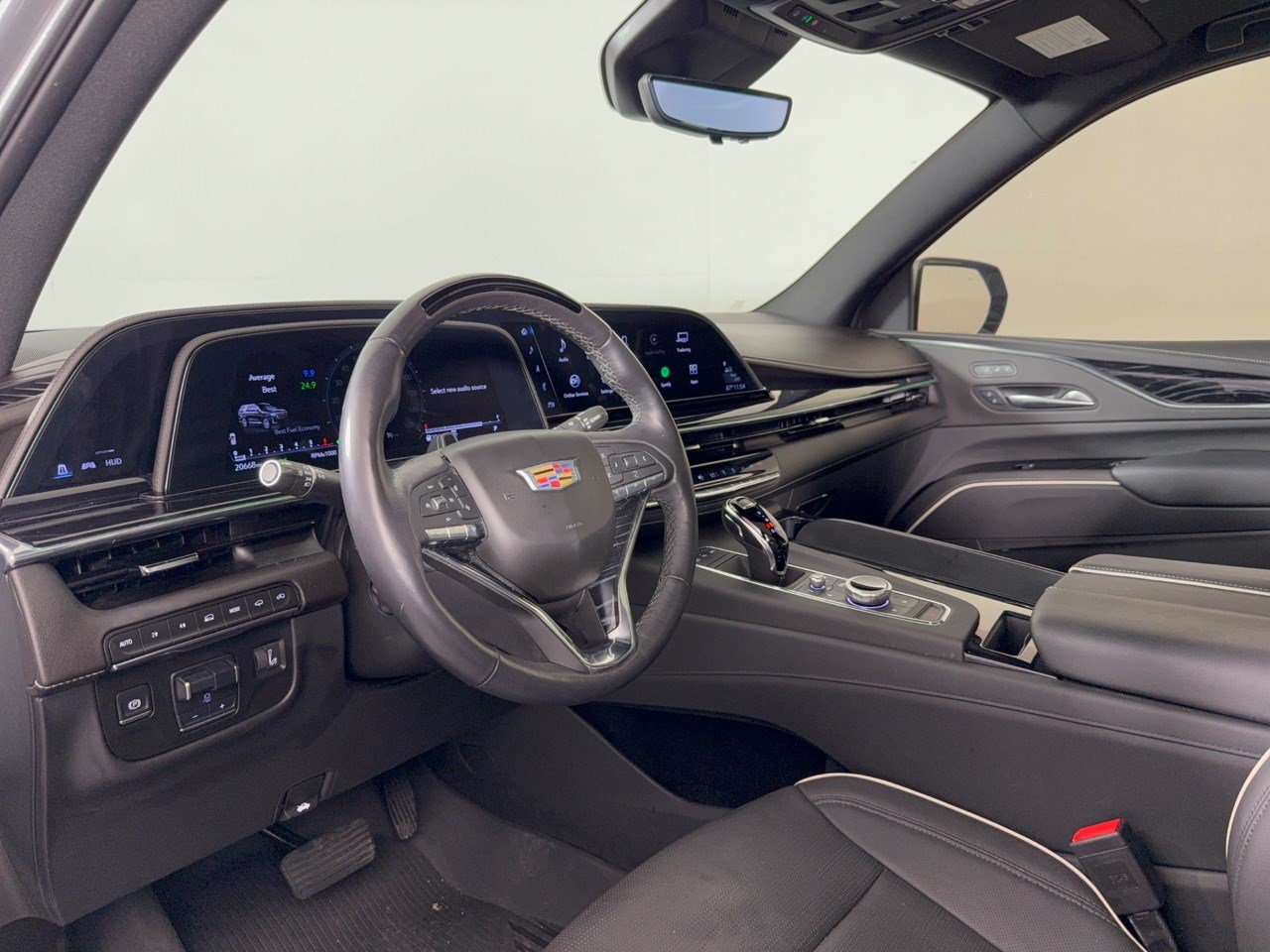 Used 2024 Cadillac Escalade Sport w/ LPO, ONYX Package AWD/4WD image 4