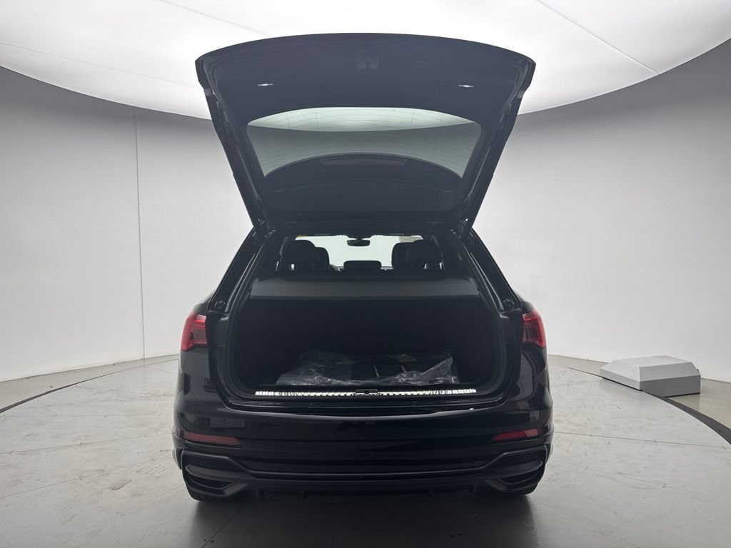 Used 2022 Audi Q3 2.0T Premium Plus AWD/4WD image 5