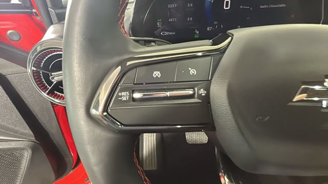 Used 2025 Chevrolet Equinox EV RS FWD image 15