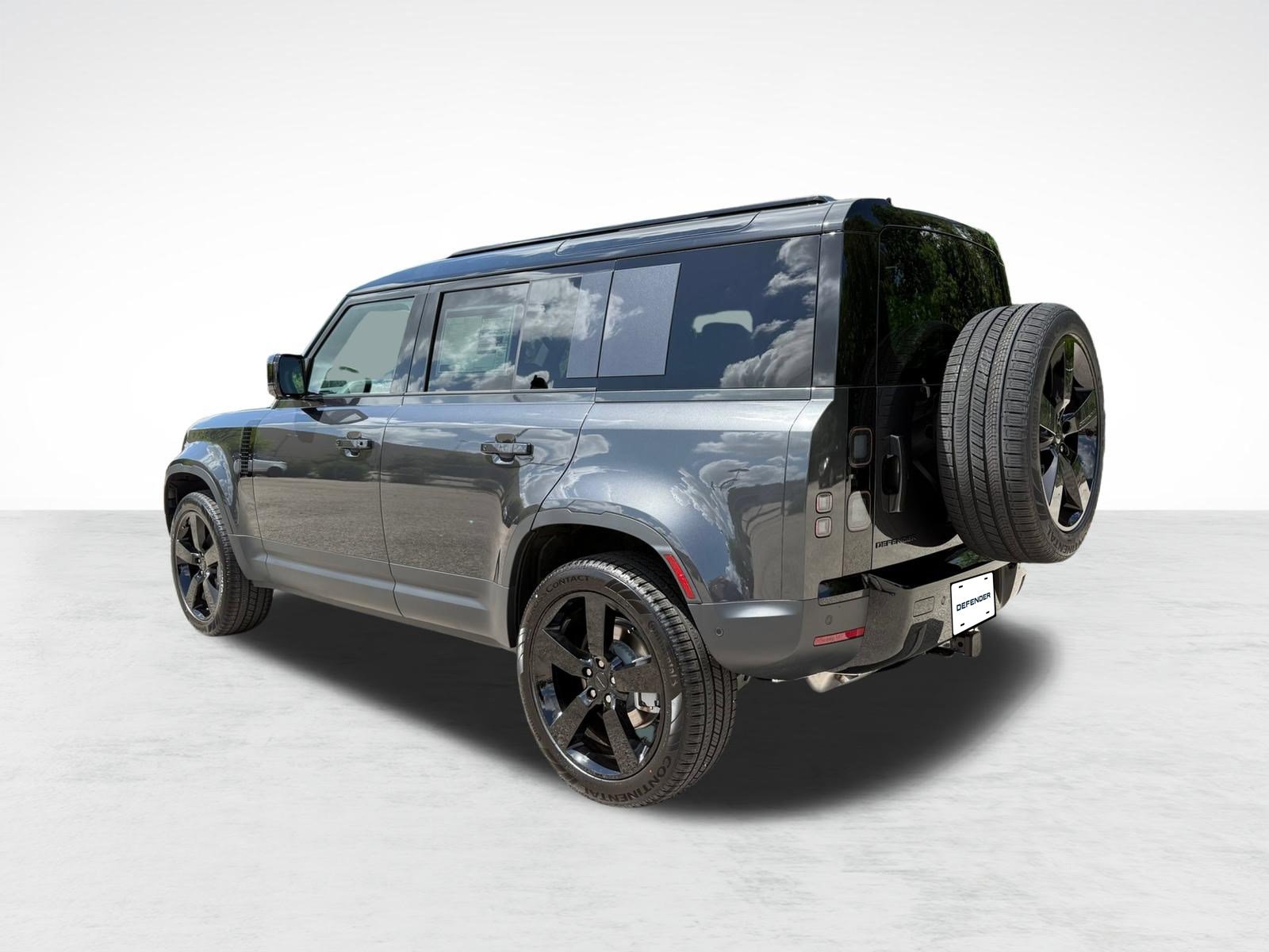 New 2026 Land Rover Defender 110 S AWD/4WD image 3