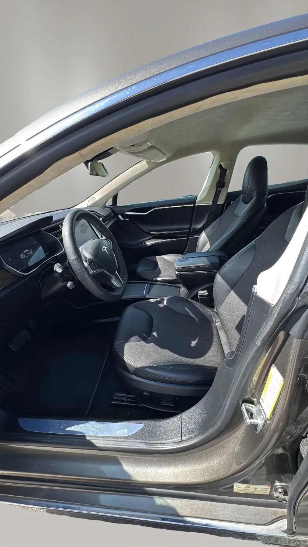 Used 2016 Tesla Model S 60 RWD image 9