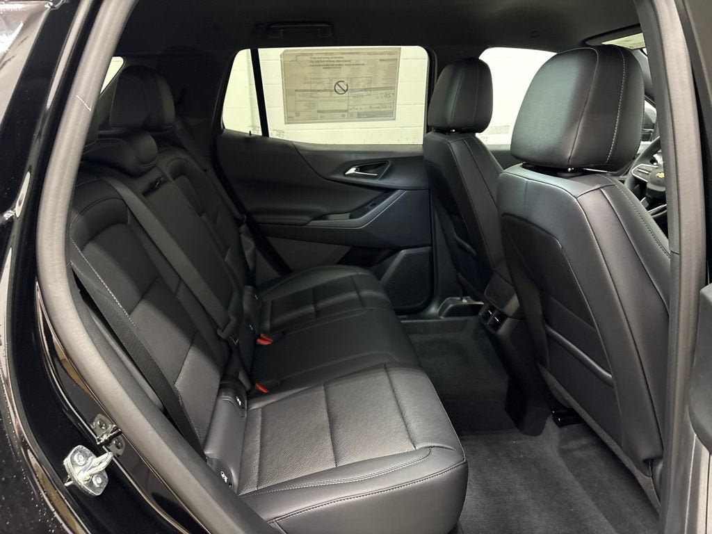 New 2027 Chevrolet Equinox LT w/ Convenience Package II AWD/4WD image 32