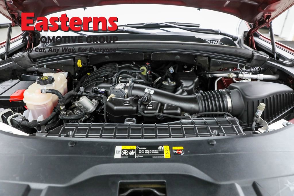 Used 2023 Jeep Grand Cherokee L Laredo image 7