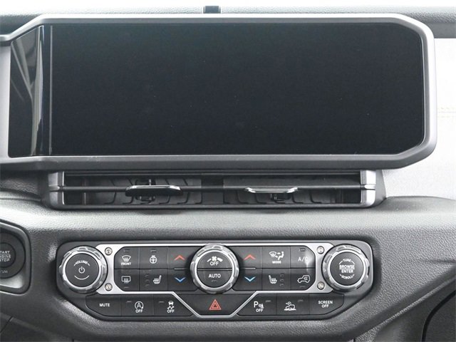 New 2025 Jeep Gladiator Sport image 26