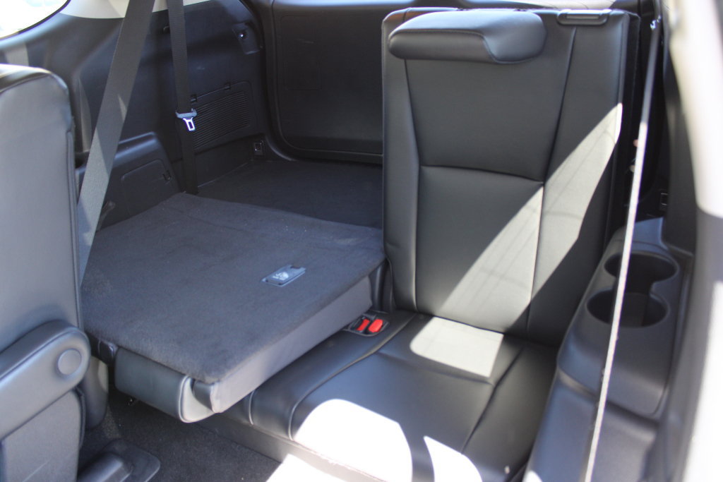 Used 2023 Toyota Highlander XLE FWD image 16