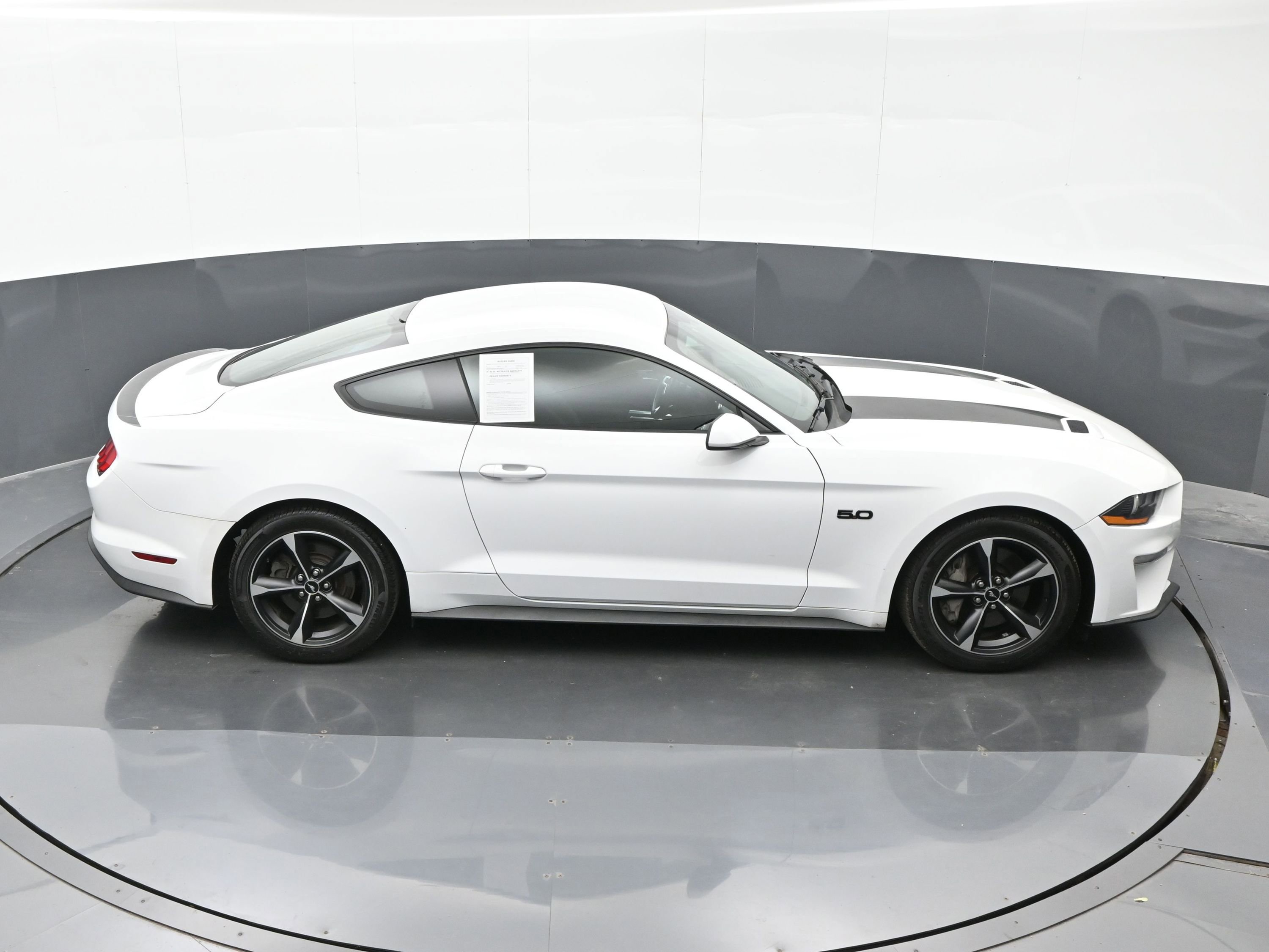 Used 2018 Ford Mustang GT image 34