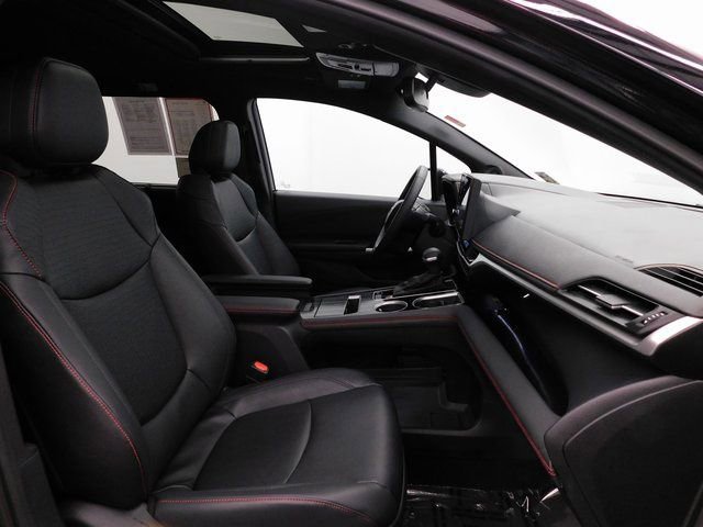 Used 2025 Toyota Sienna XSE image 34