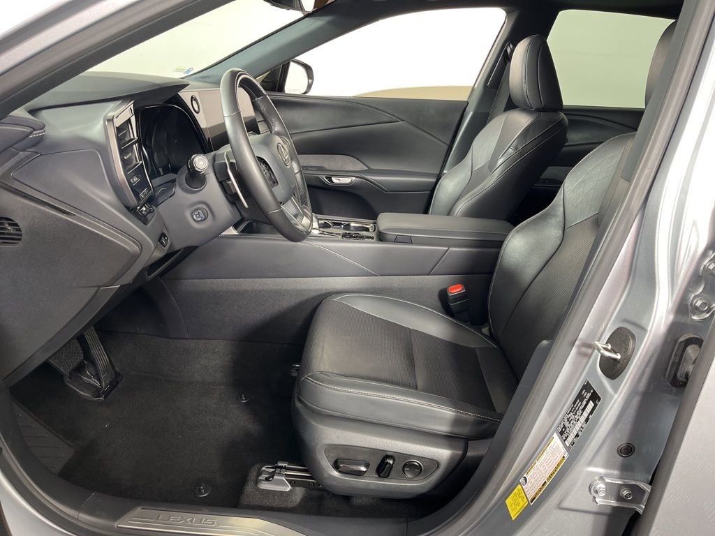 Used 2024 Lexus RX 350 Premium w/ Accessory Package (Z1) image 23