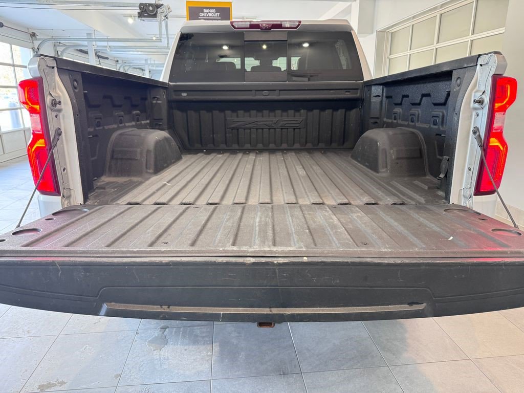 Certified 2022 Chevrolet Silverado 1500 ZR2 w/ Technology Package image 7