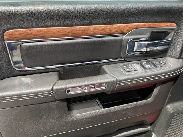Used 2018 RAM 1500 Laramie w/ Convenience Group AWD/4WD image 11