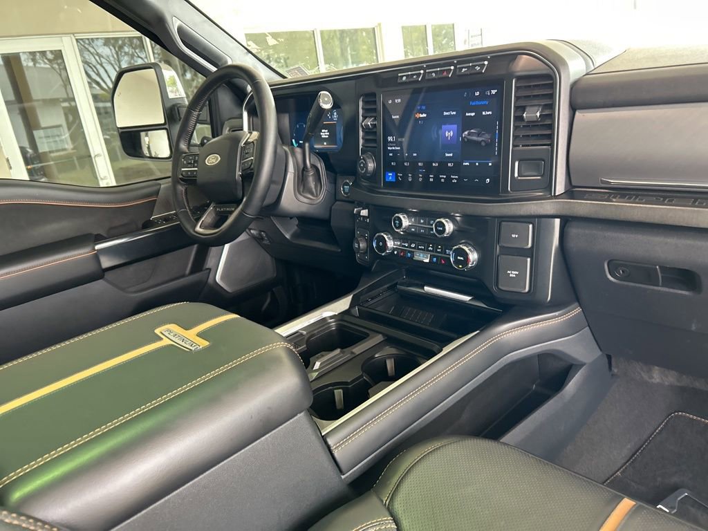 Used 2024 Ford F350 Platinum image 24