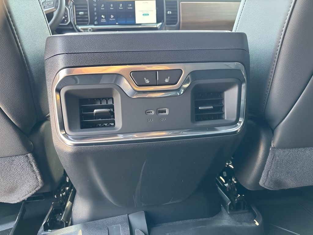 New 2026 Chevrolet Silverado 1500 High Country AWD/4WD image 33