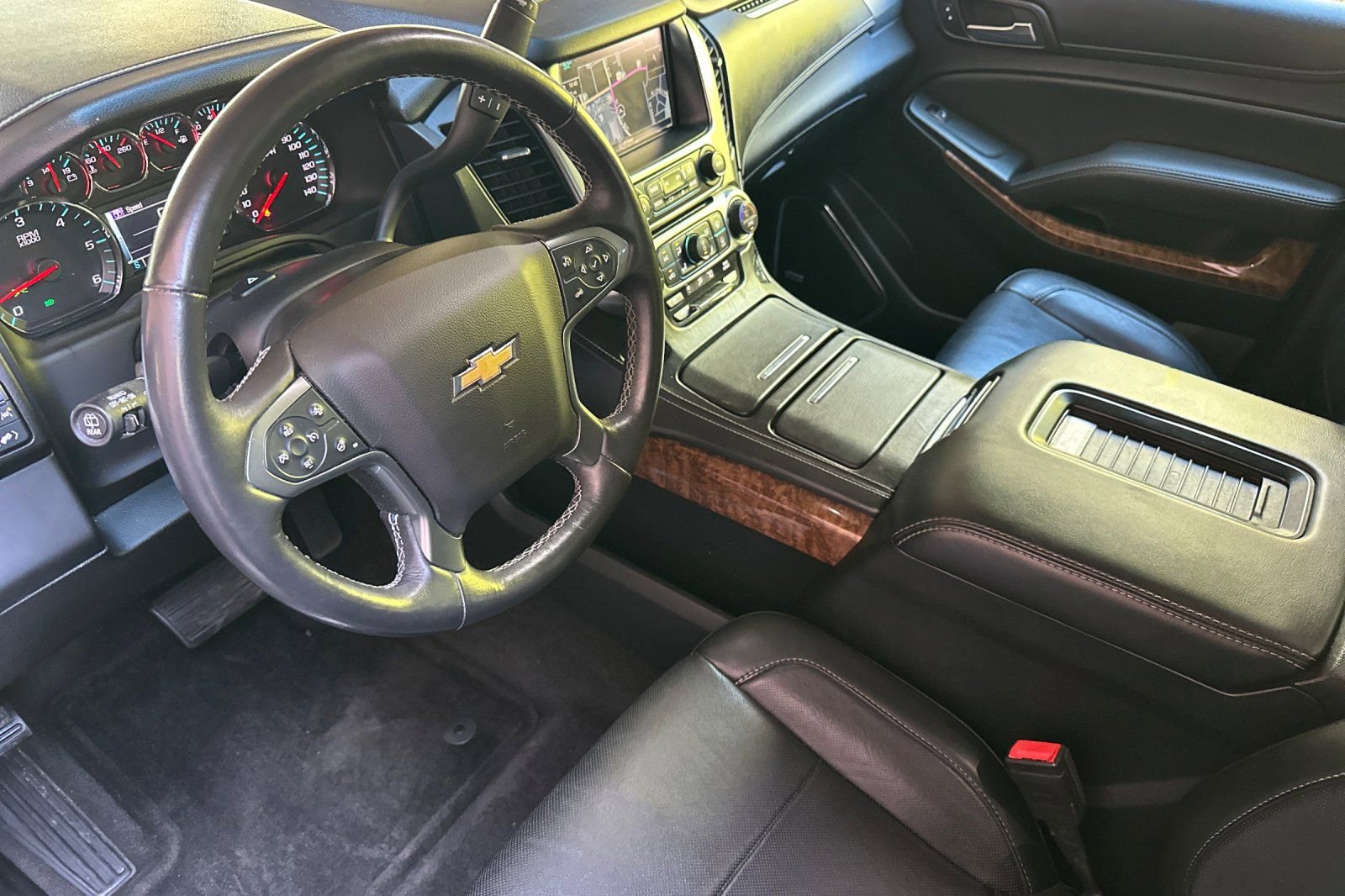 Used 2016 Chevrolet Tahoe LTZ AWD/4WD image 10