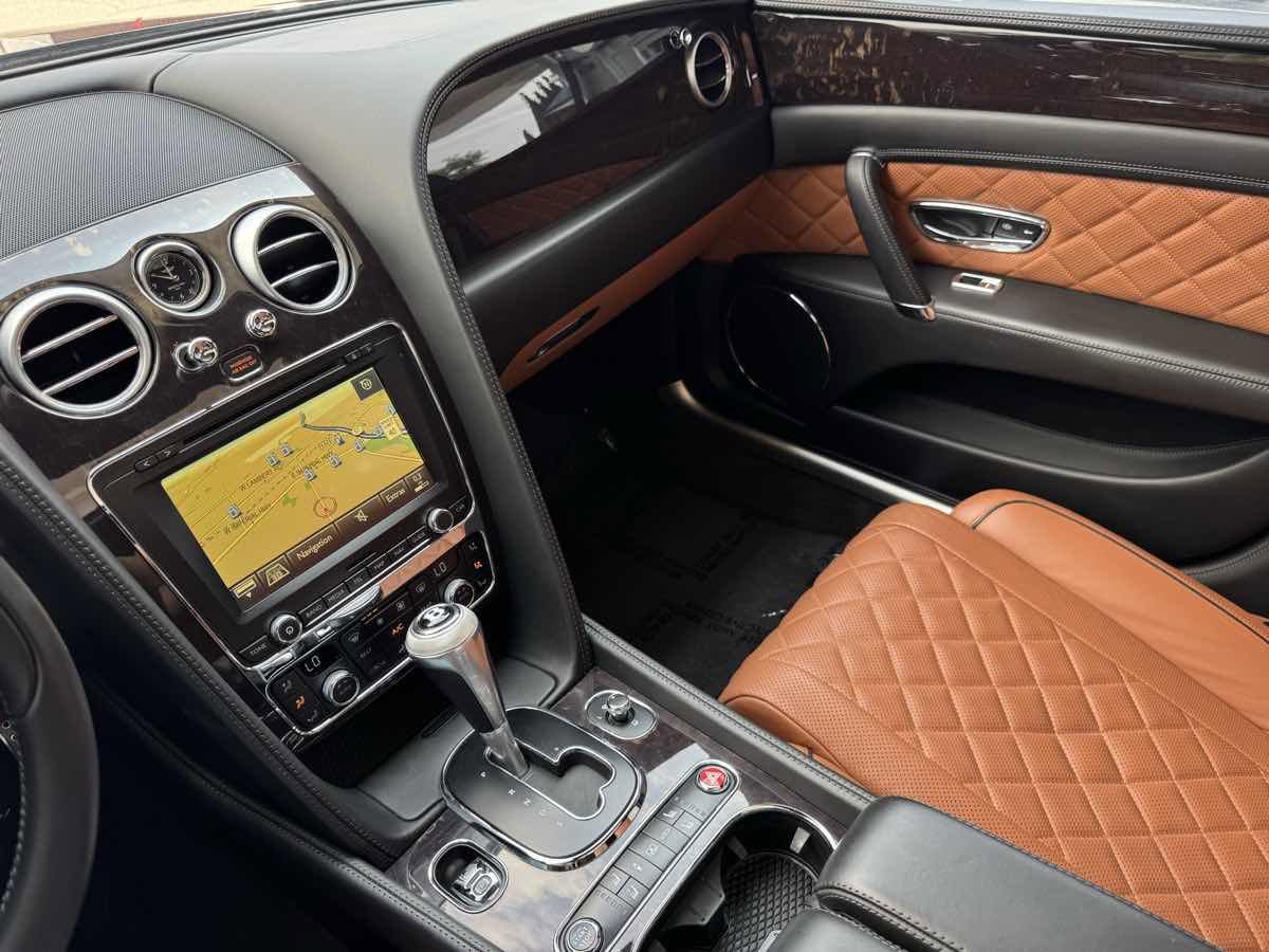 Used 2017 Bentley Flying Spur S V8 AWD/4WD image 16