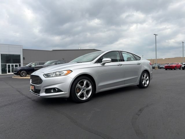Used 2014 Ford Fusion SE FWD image 3