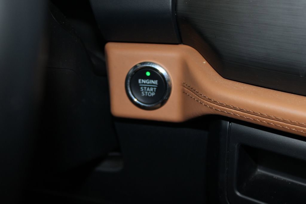 Used 2024 Ford Expedition Platinum image 24