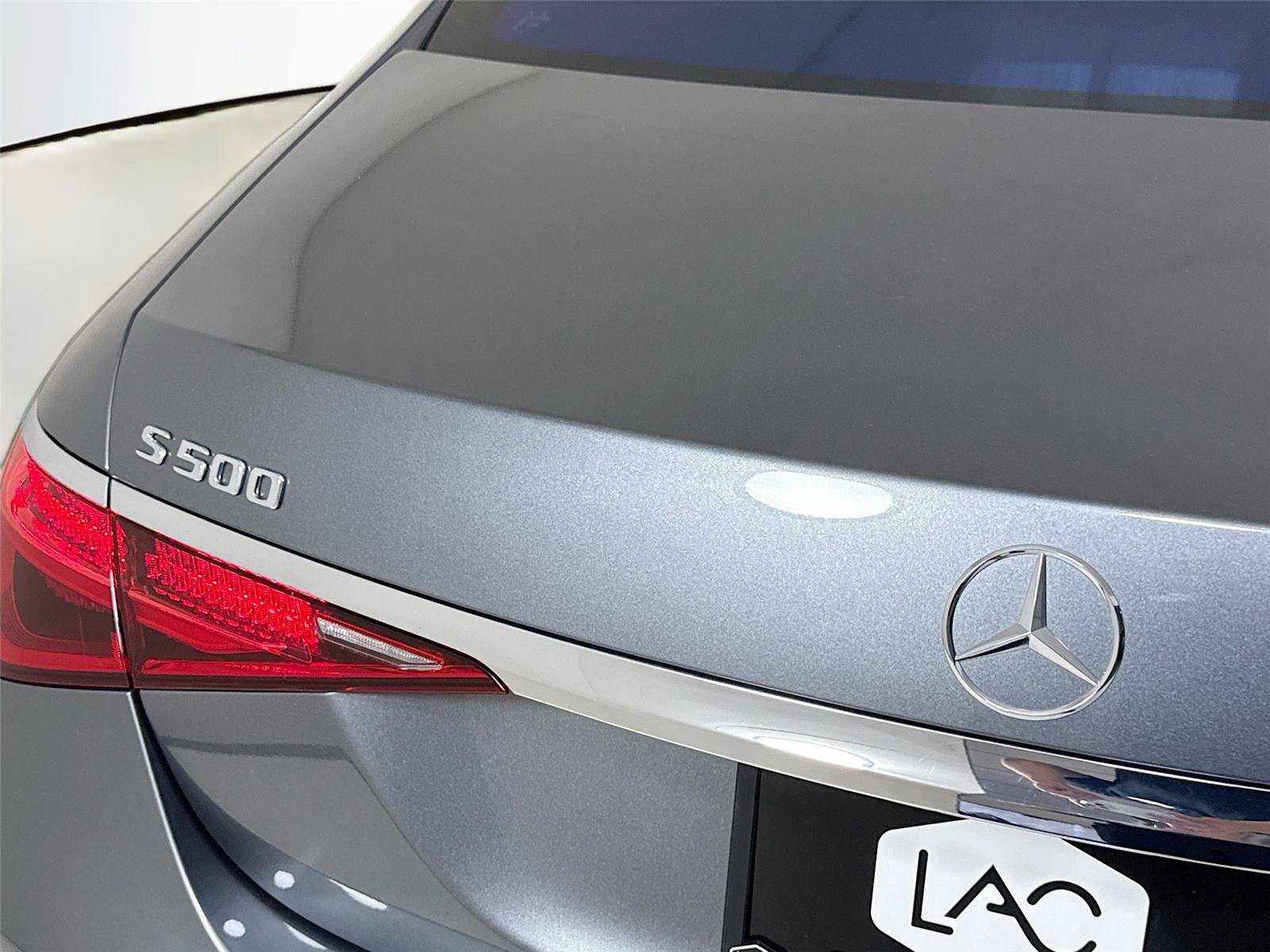 Used 2023 Mercedes-Benz S 500 4MATIC w/ AMG Line image 37